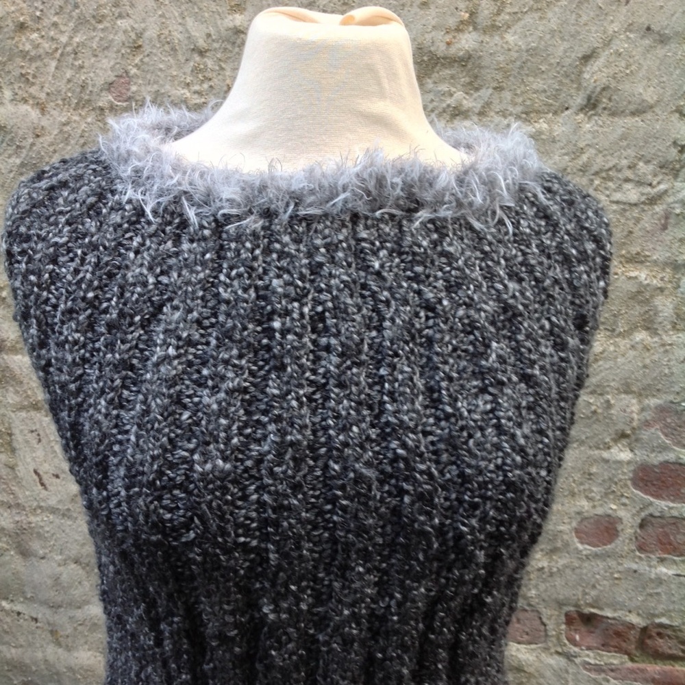 Knitted wrap - Picture 3 of 5